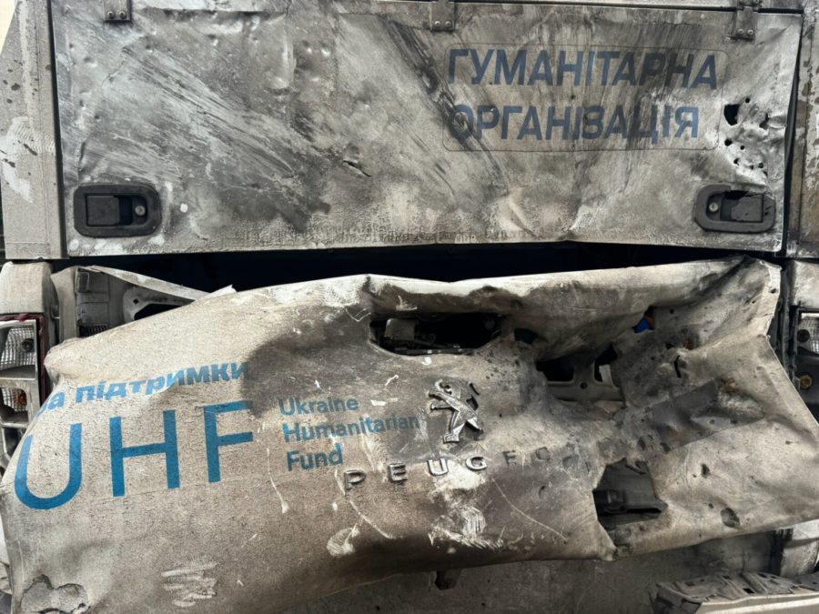 19 жовтня поблизу Новоандріївки на Дніпропетровщині російський FPV дрон атакував броньований гуманітарний пікап STEEL евакуаційної місії