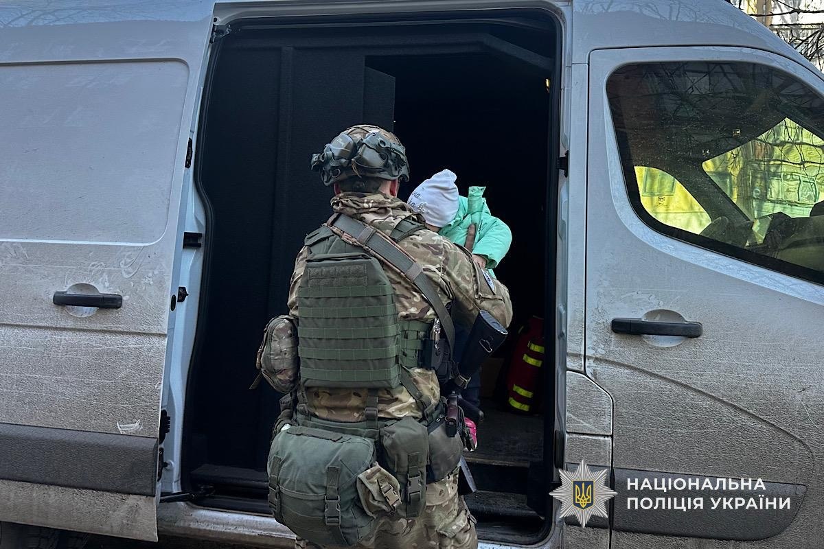 «Білі Янголи» за рік евакуювали з Нікопольського району майже півтисячі людей - 01.10.2026