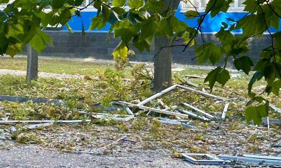 У Дніпрі росіяни атакували приміщення компанії зв’язку - 04.10.2026
