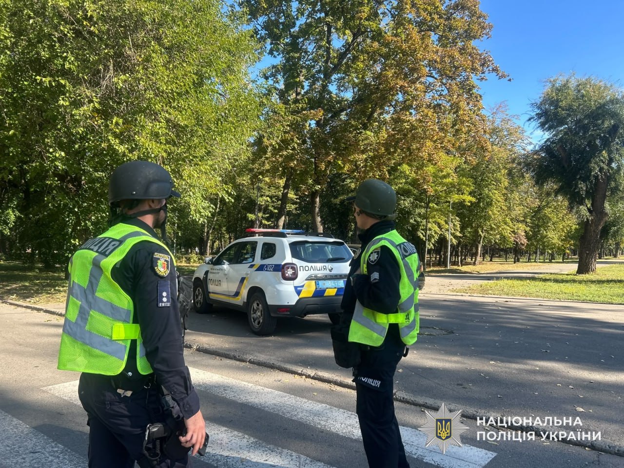 Поліція показала наслідки атак на Дніпропетровщину: одна людина загинула, ще девʼятеро постраждали - 06.10.2026
