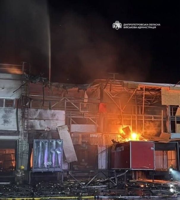 росіяни двічі атакували склади логістичної компанії у Дніпровському районі - 09.10.2026