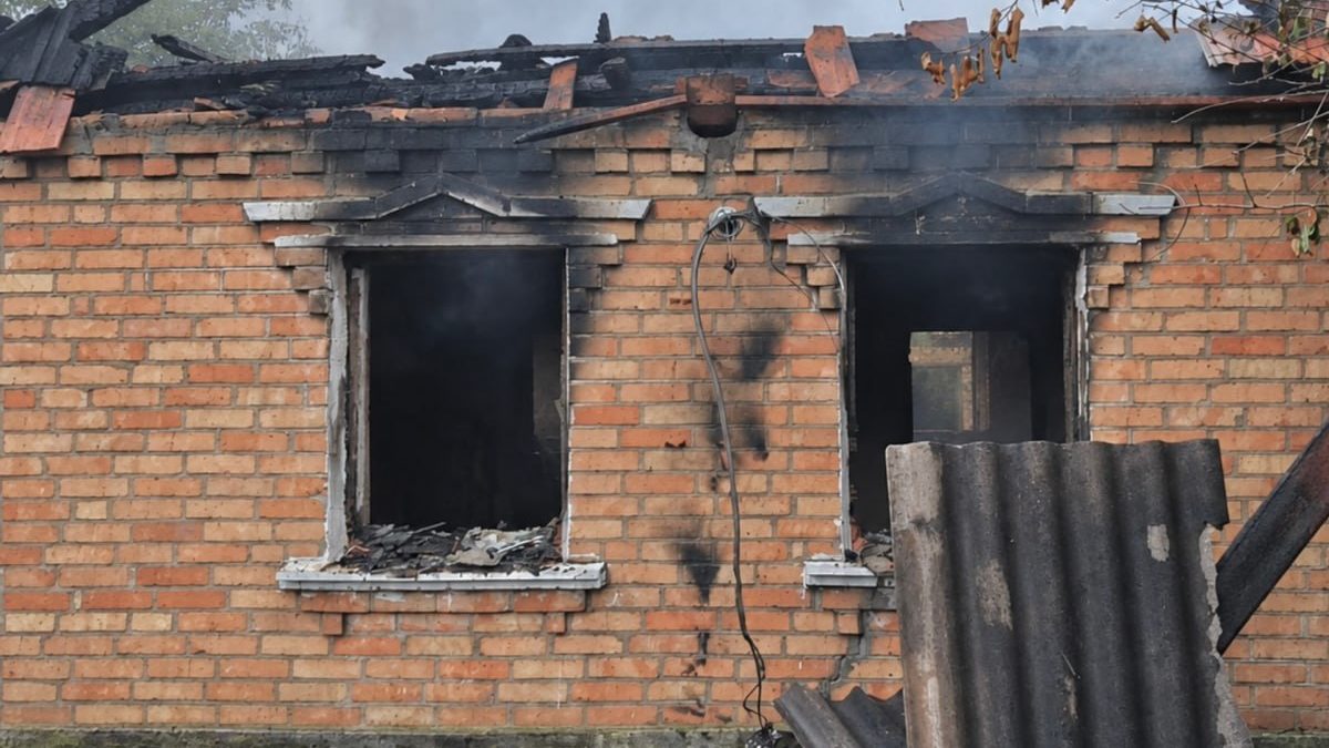 росіяни понад 30 разів атакували Дніпропетровщину: загинула дитина, ще п’ятеро людей постраждали, серед них — двоє дітей - 10.10.2026
