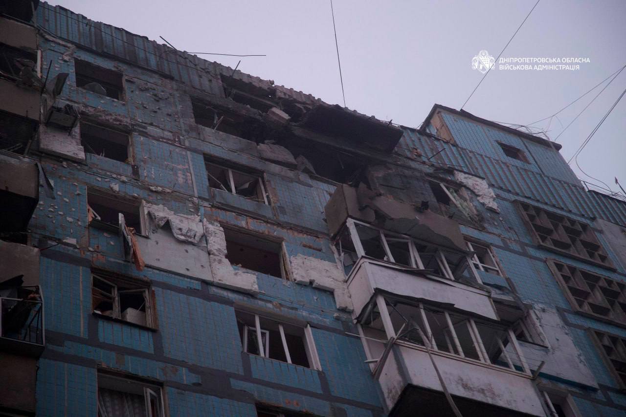 росіяни понад 20 разів атакували Дніпропетровщину: поранені шестеро людей, серед них — діти - 11.10.2026