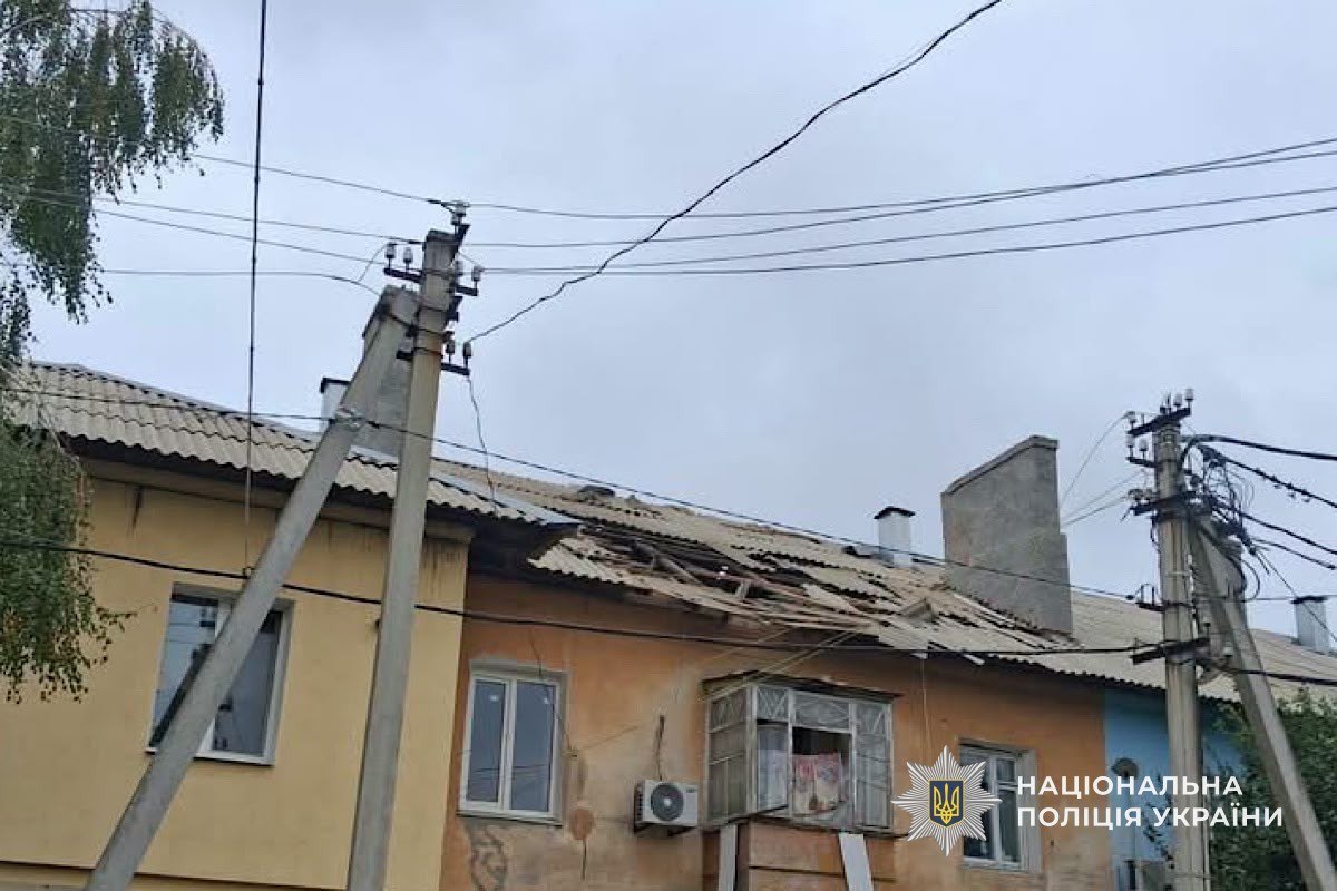 Поліція показала наслідки російських атак на Дніпропетровщину: загинула дитина, є поранені - 11.10.2026