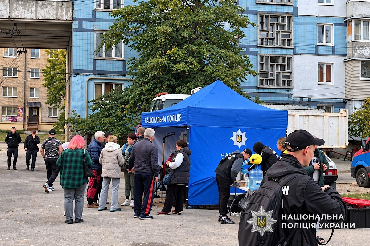 Поліція показала наслідки російських атак на Дніпропетровщину: загинула дитина, є поранені - 11.10.2026