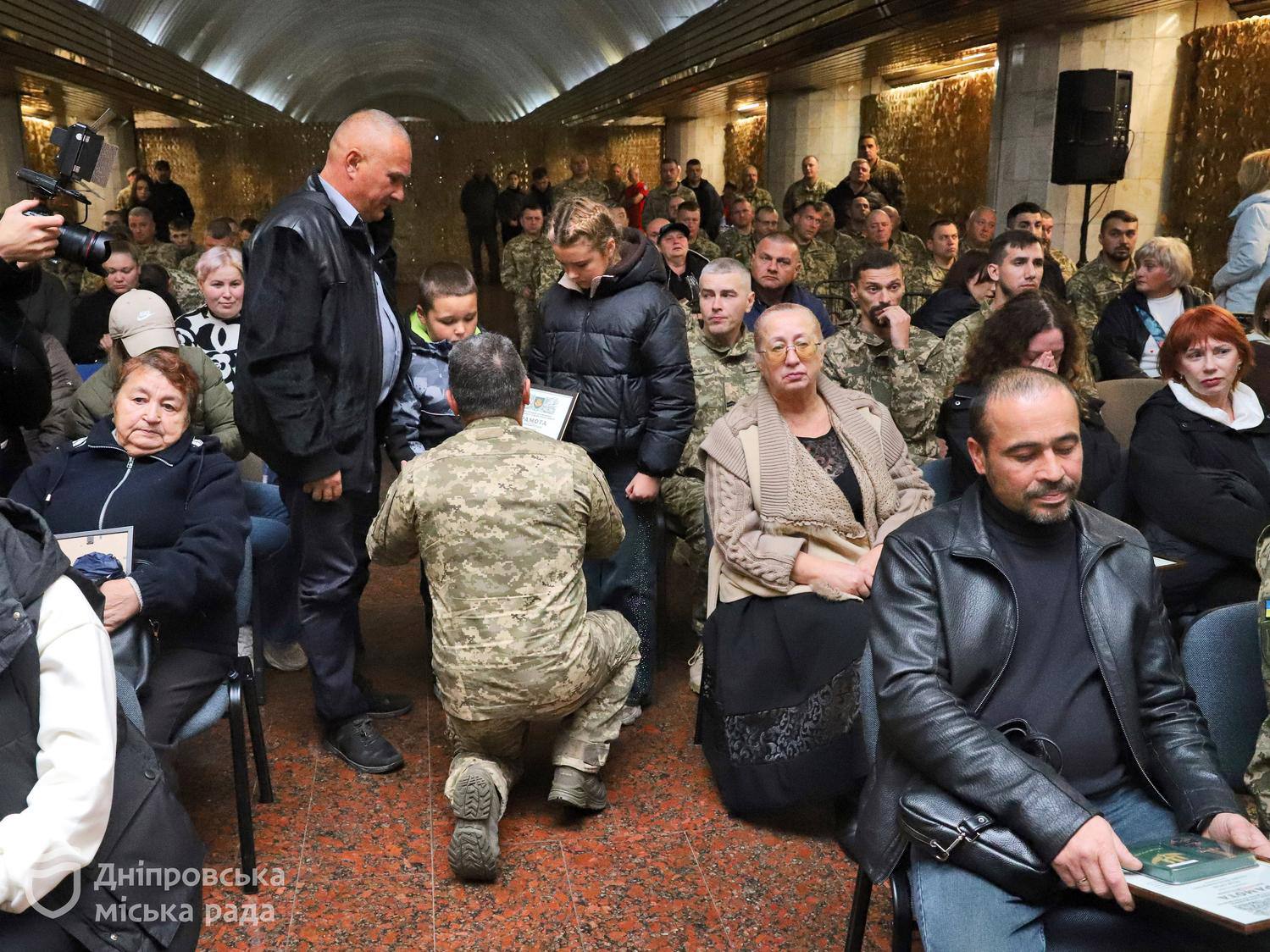 Керівник ДніпроОВА Ганжа та мер Філатов взяли участь у вшануванні пам’яті полеглих оборонців Державної спеціальної служби транспорту - 17.10.2026