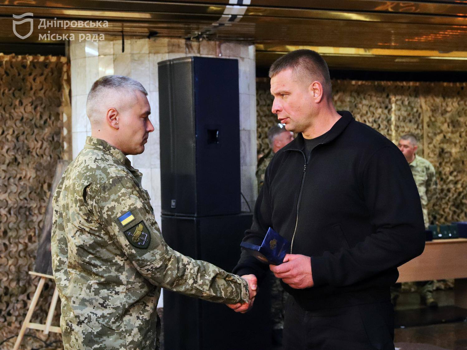 Керівник ДніпроОВА Ганжа та мер Філатов взяли участь у вшануванні пам’яті полеглих оборонців Державної спеціальної служби транспорту - 17.10.2026