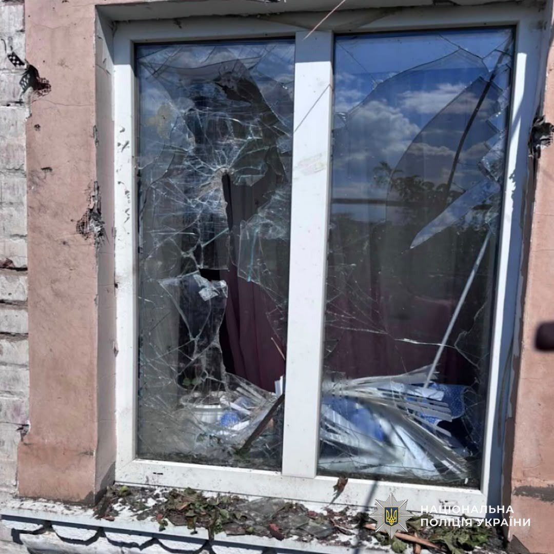Двоє загиблих і шестеро поранених: поліція показала наслідки російських атак на Дніпропетровщині - 17.10.2026