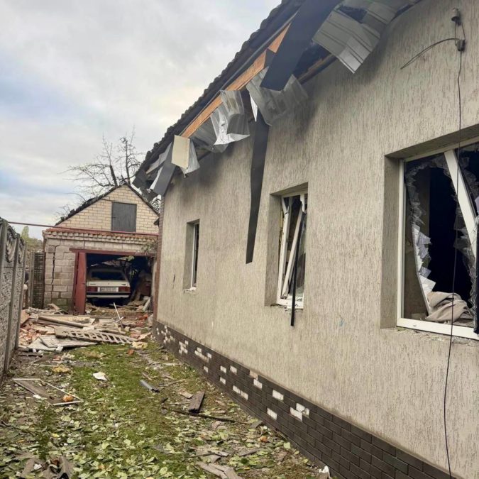 «Після вранішньої атаки росіян на Дніпро понівечено близько трьох десятків приватних будинків», — Філатов про наслідки удару по місту - 19.10.2026