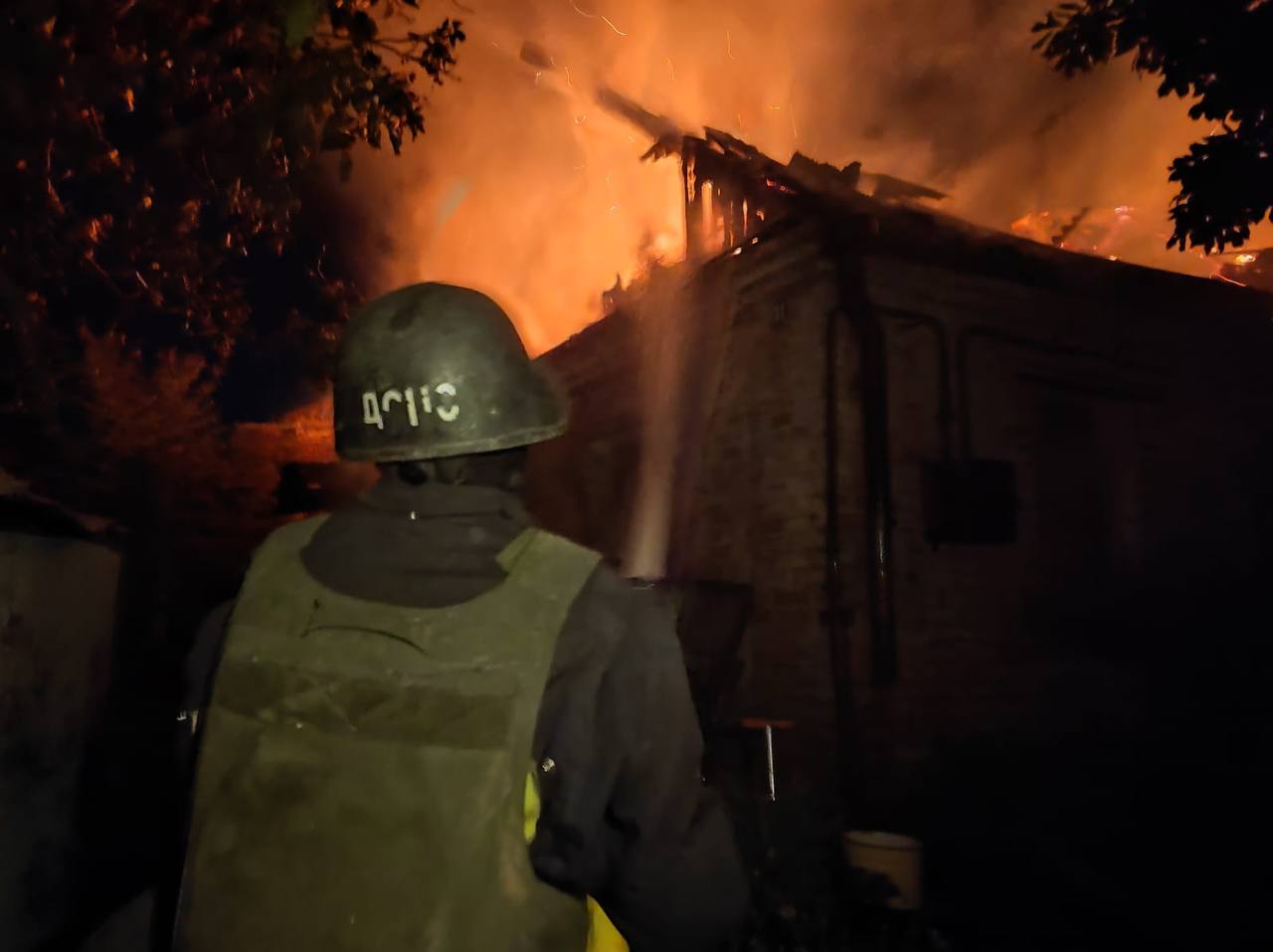 Понад 40 атак на Дніпропетровщину: троє людей дістали поранення - 27.10.2026