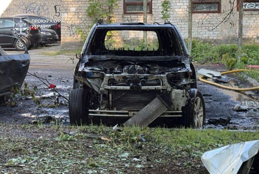 Двоє дніпрян підірвали авто ЗСУ у Дніпрі на замовлення рф