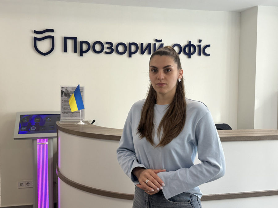У Дніпрі міський електронний реєстр ВПО допомагає вести облік переселенців й визначати, якої саме підтримки вони потребують