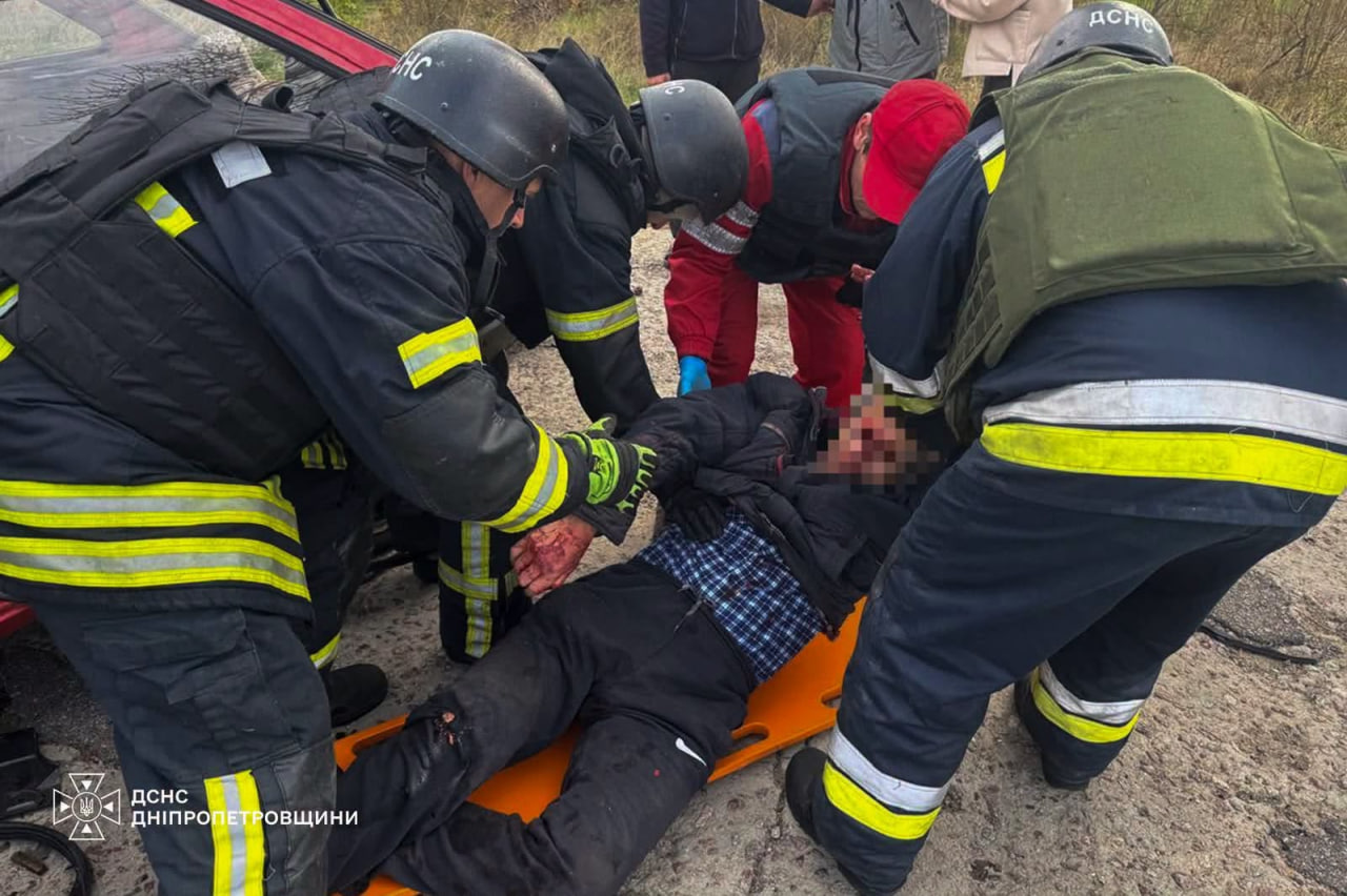 На Нікопольщині в ДТП загинули двоє людей ще один водій травмувався