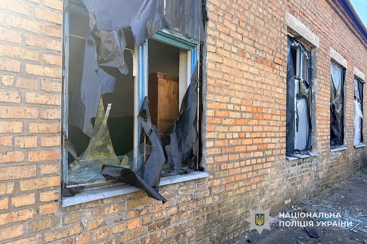 Наслідки ворожих ударів по Дніпропетровщині показали у поліції