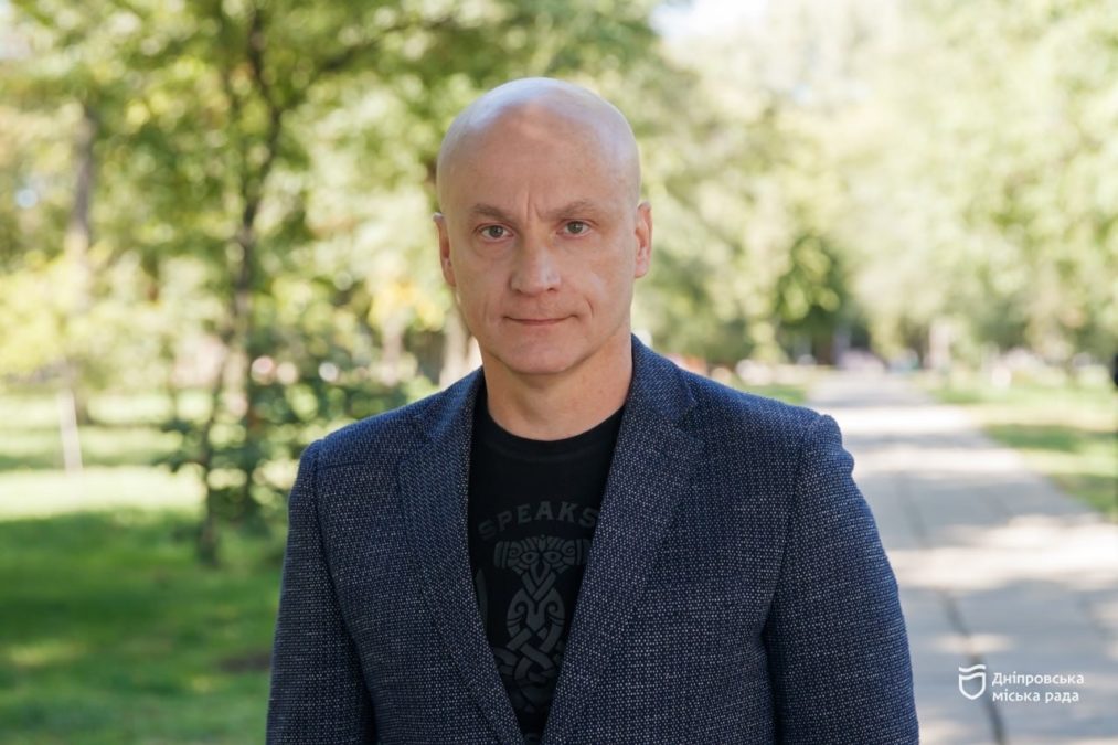 «Щоб ім’я жодного героя не було забуто»: у Дніпрі відкрили пам’ятний знак захисникам і захисницям України та алею «Історії Героїв» - 01.10.2026 «Щоб ім’я жодного героя не було забуто»: у Дніпрі відкрили пам’ятний знак захисникам і захисницям України та алею «Історії Героїв» - 01.10.2026