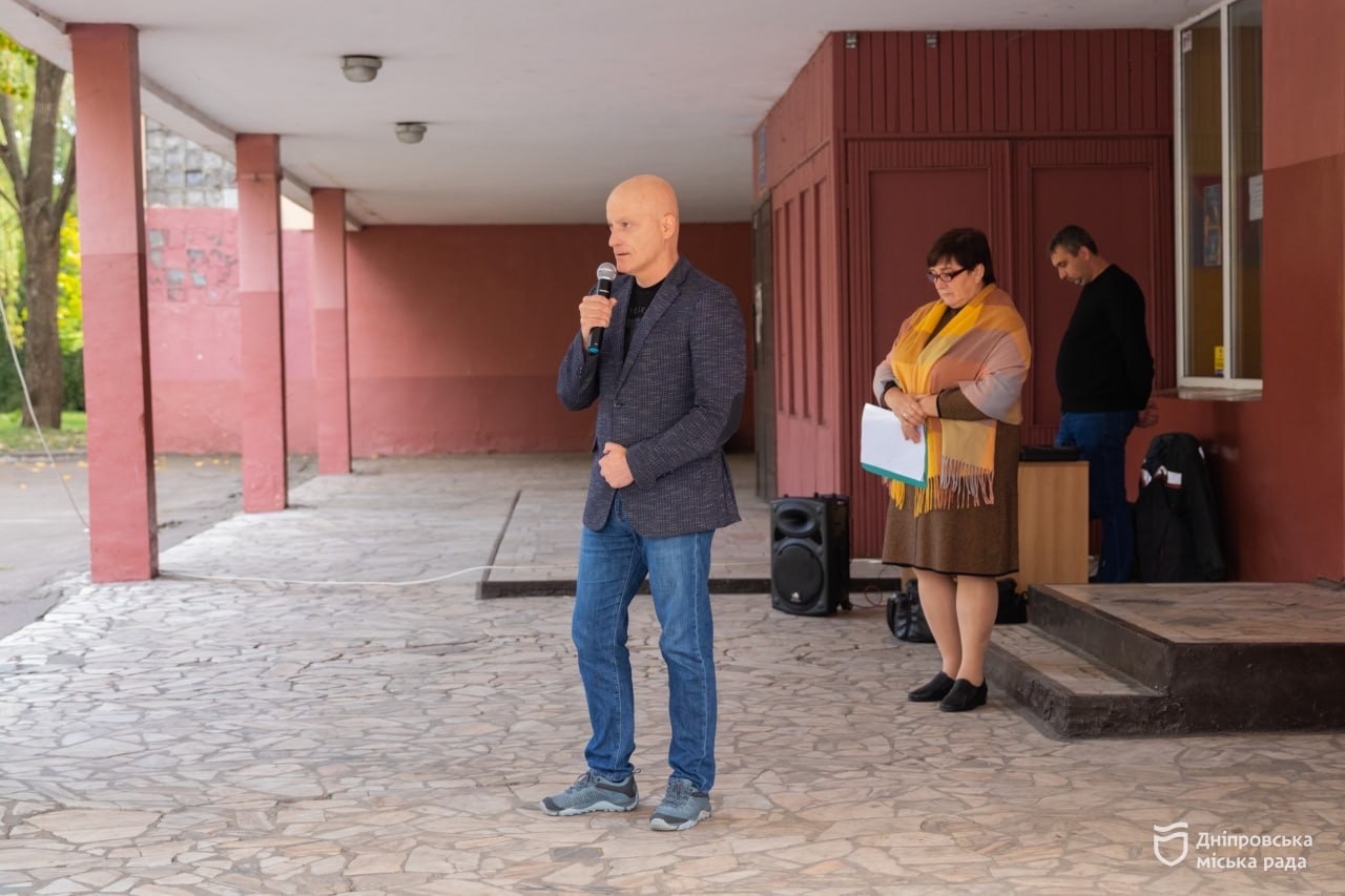 У Дніпрі на фасаді гімназії № 25 відкрили меморіальну дошку на честь загиблого захисника Олександра Дубовика - 08.10.2026