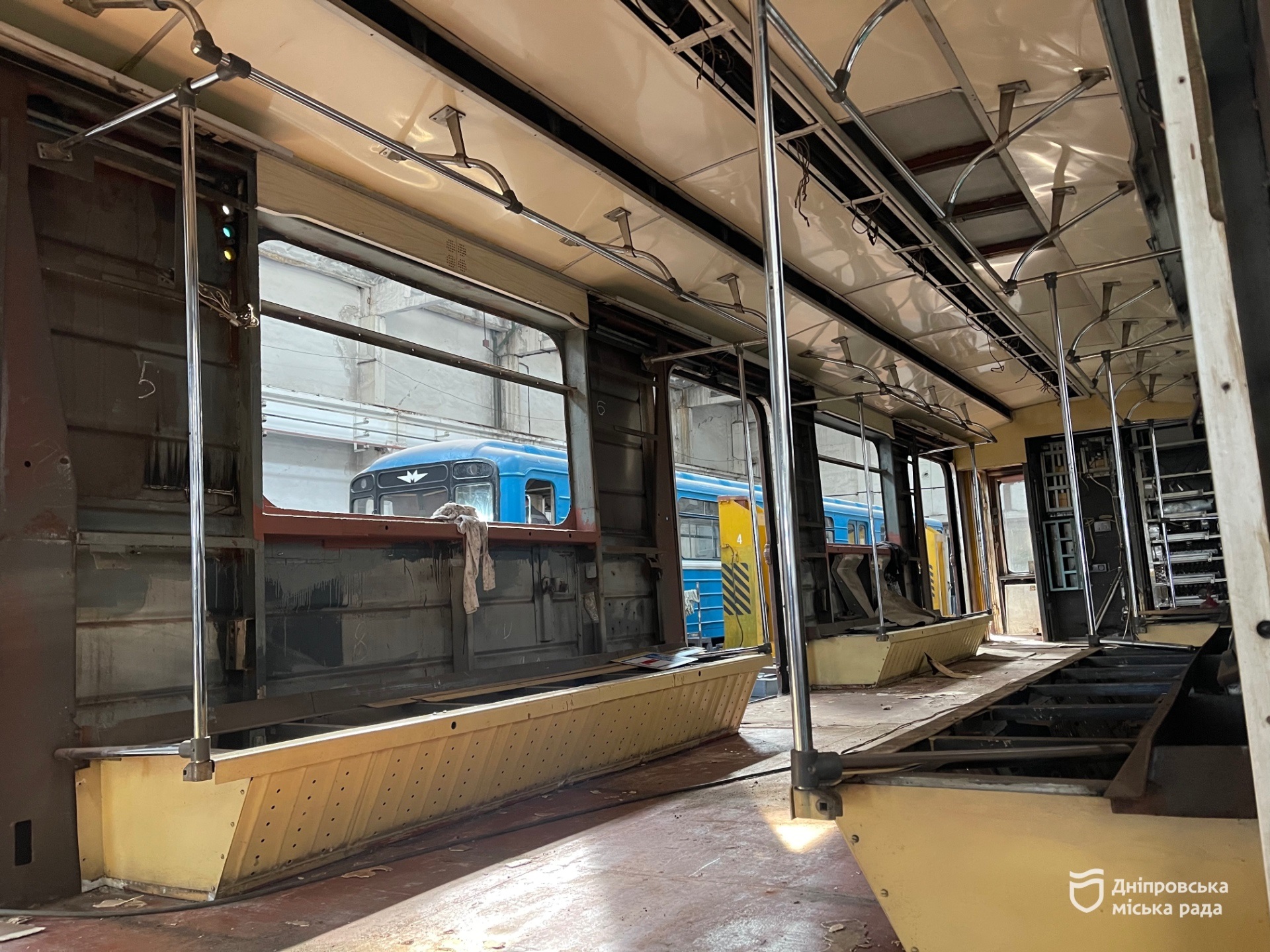 Безпека понад усе. У Дніпрі продовжують ремонтувати вагони метро - 08.10.2026