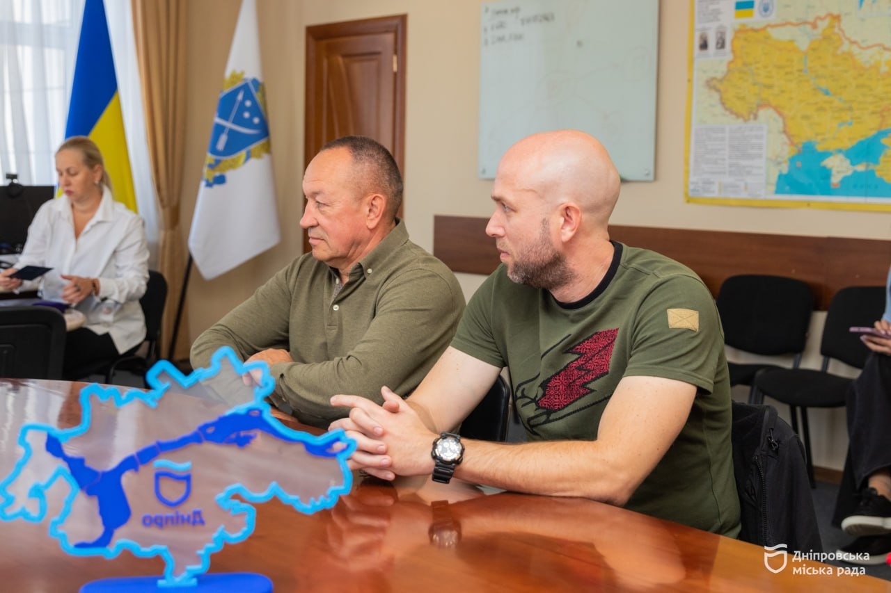 Нагороди за службу й волонтерство: у Дніпрі відзначили захисників України - 09.10.2026
