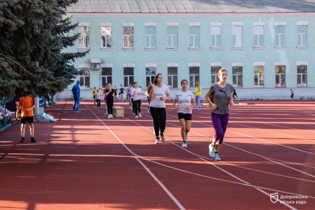 У Дніпрі продовжують розвивати дитячо-юнацький спорт У Дніпрі продовжують розвивати дитячо-юнацький спорт
