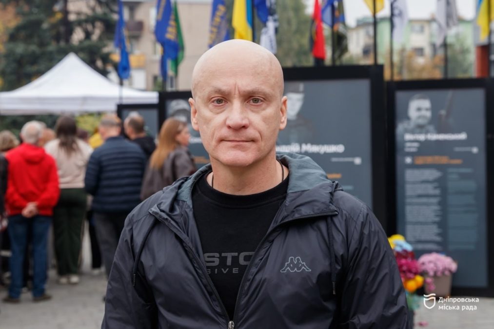 У Дніпрі відкрили третю частину проєкту «Історії Героїв» із 36 історіями полеглих воїнів - 16.10.2026