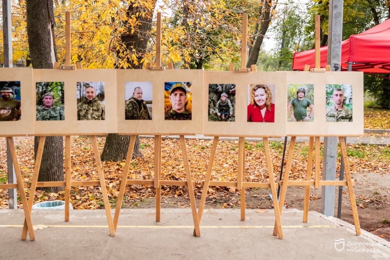 «Дніпро пам’ятає»: родини полеглих захисників поділилися спогадами про своїх близьких - 21.10.2026