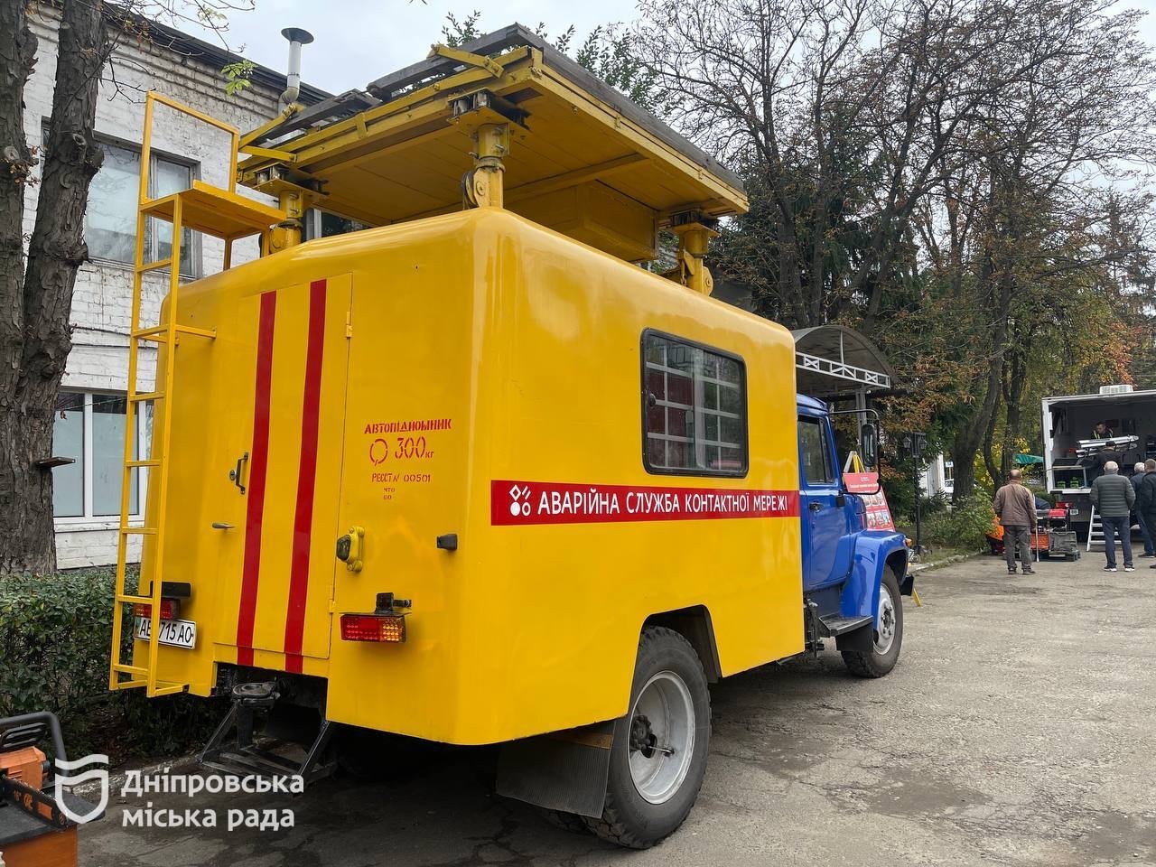 Понад тисячу тонн піску та 14 снігоприбиральних трамваїв: як у Дніпрі підготували електротранспорт до зими - 23.10.2026