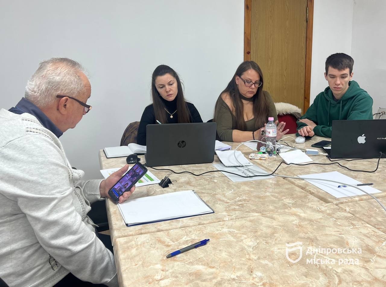 Дніпро підтримує малий бізнес: у місті визначили переможців конкурсу бізнес-проєктів у галузі легкої промисловості - 23.10.2026