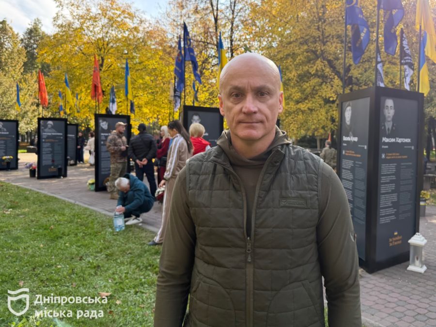 У Дніпрі відкрили нову частину проєкту «Історії Героїв»: вшанували пам’ять 45 полеглих захисників - 23.10.2026 