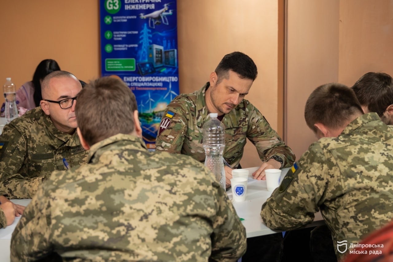 У Дніпрі до Радіодиктанту національної єдності долучилися молодь, ветерани та люди з інвалідністю - 27.10.2026