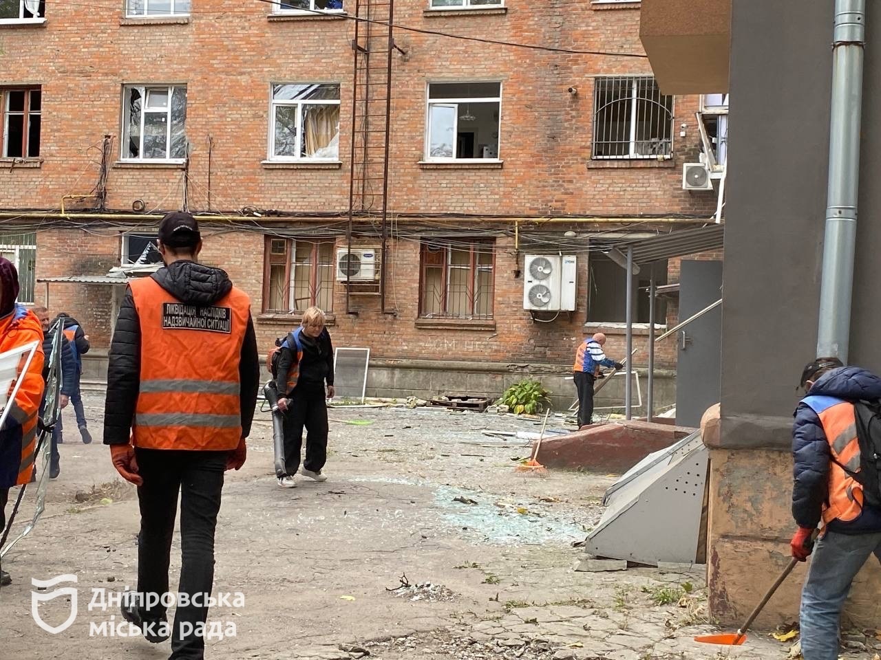 У Дніпрі внаслідок атаки 30 жовтня пошкоджено п’ять житлових будинків та гімназію - 30.10.2026