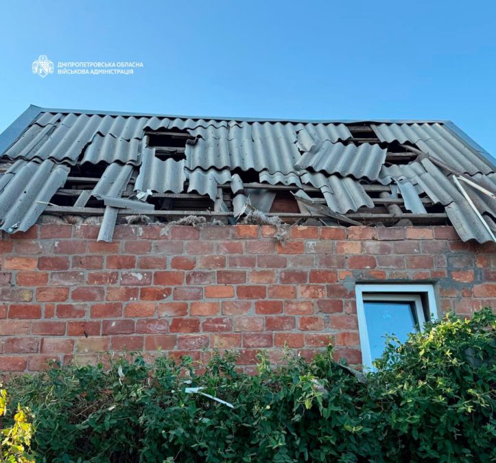11 людей дістали поранень: понад 50 разів ворог атакував три райони Дніпропетровщини - 06.10.2026