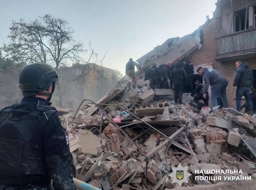 Масована комбінована атака на Україну вночі 7.10.2026: є загиблі та поранені