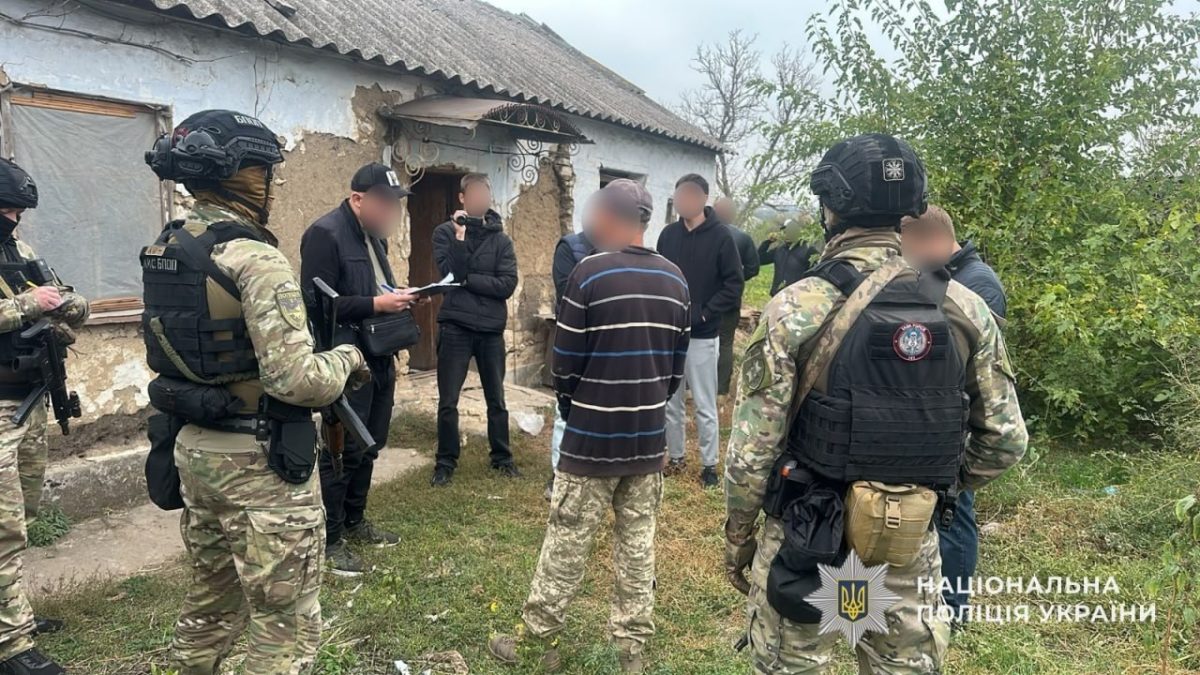 Поліція Дніпра затримала чоловіка за жорстке вбивство жінки Поліція Дніпра затримала чоловіка за жорстке вбивство жінки