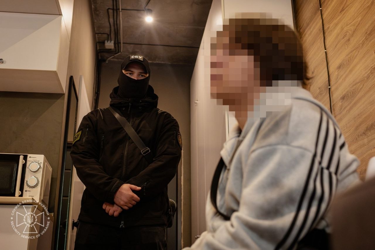 СБУ затримала 18-річного агента рф, який коригував удари по Одесі та Дніпру й готував теракт у Києві - 21.10.2026
