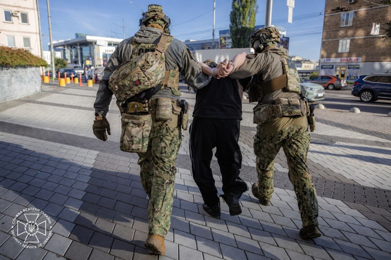 СБУ затримала 18-річного агента рф, який коригував удари по Одесі та Дніпру й готував теракт у Києві - 21.10.2026