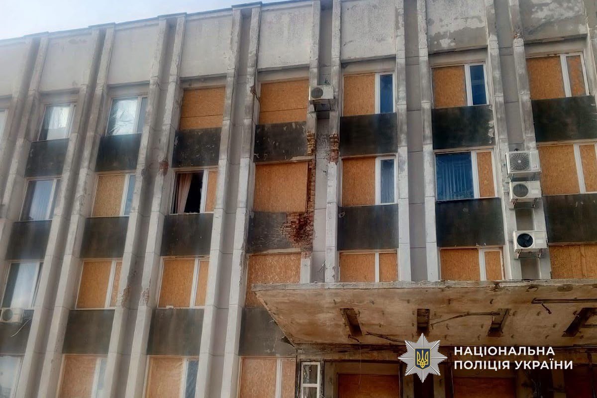 Одна людина загинула, ще троє дістали поранення внаслідок обстрілів Дніпропетровщини: поліція документує наслідки російських атак - 23.10.2026