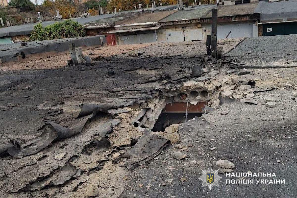 На Дніпропетровщині внаслідок обстрілів армії рф загинули дві жінки, поранено чоловіка: на місцях працює поліція - 25.10.2026