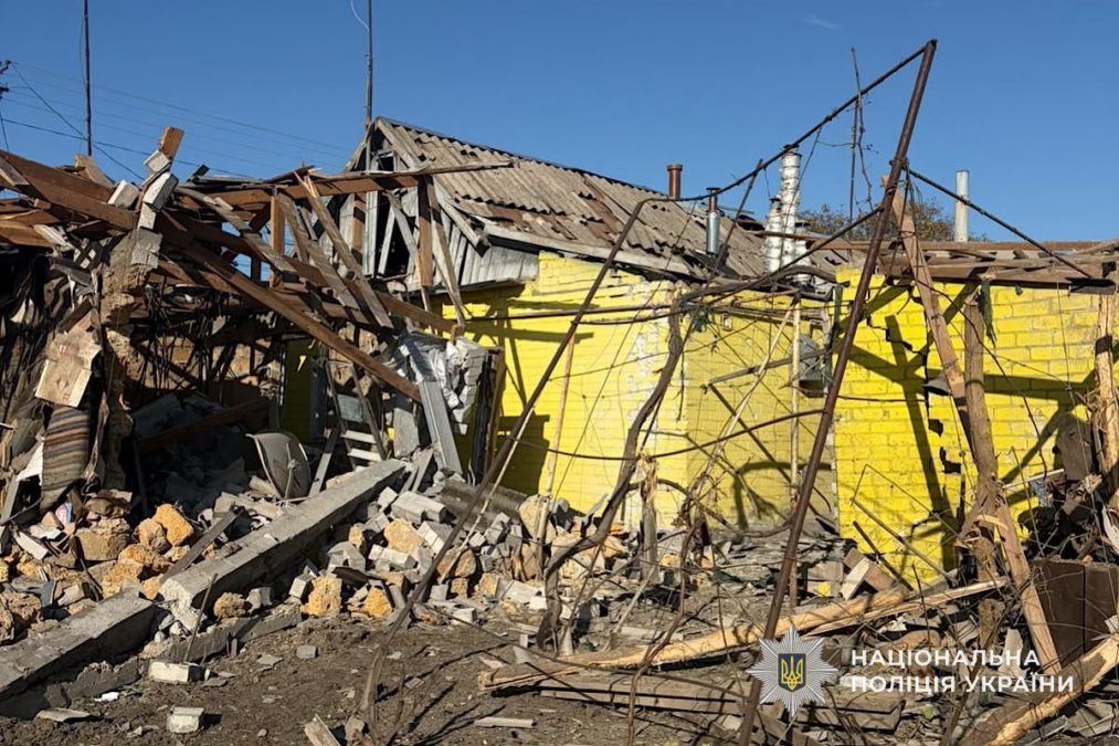 На Дніпропетровщині внаслідок ворожих обстрілів травмовано людину: поліція фіксує злочини рф - 26.10.2026