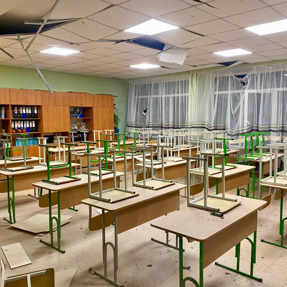 У Дніпрі через атаку рф пошкоджені щонайменше шість багатоповерхівок і два ліцеї - 27.10.2026