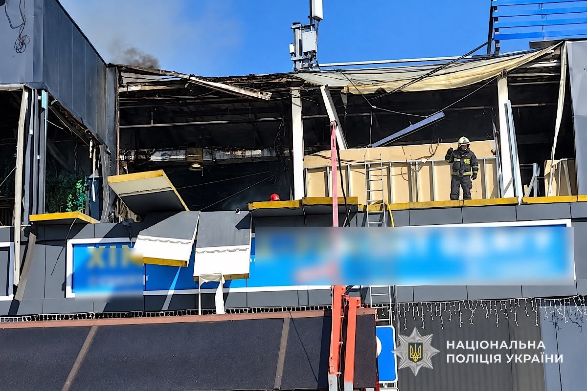 поліція показала наслідки російських атак на Дніпропетровщині