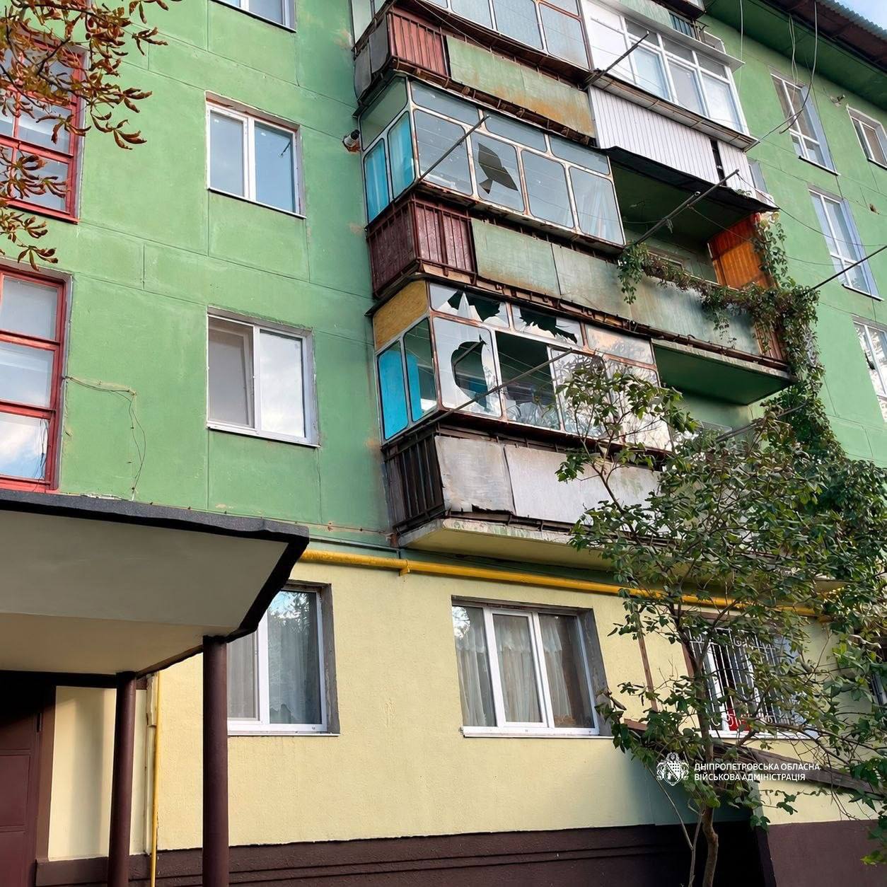 Понад 40 атак за добу троє людей постраждали у трьох районах Дніпропетровщини