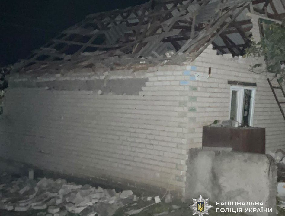 Загинули троє людей є поранена поліція показала наслідки атак на Дніпропетровщині